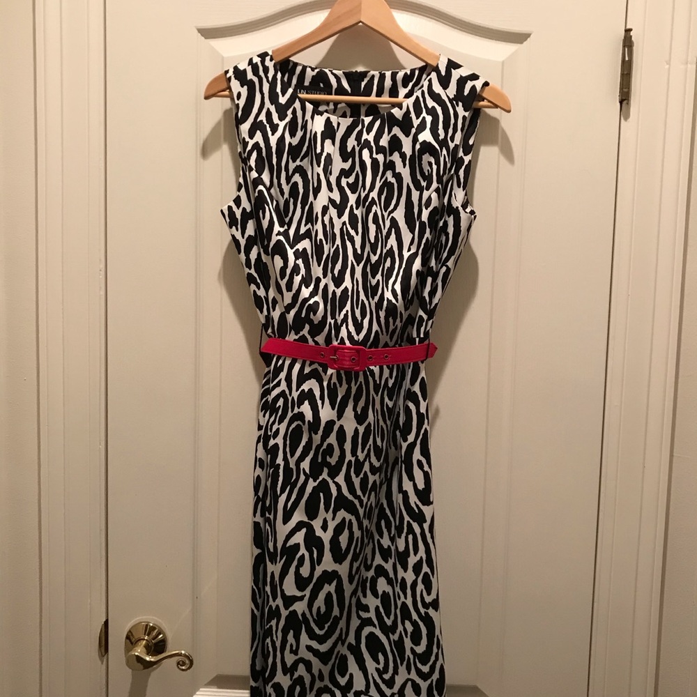 Dress in studio sz. 10